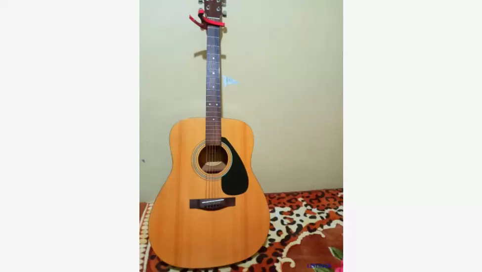 KSh15,000 Original Yamaha f310 acoustic guitar