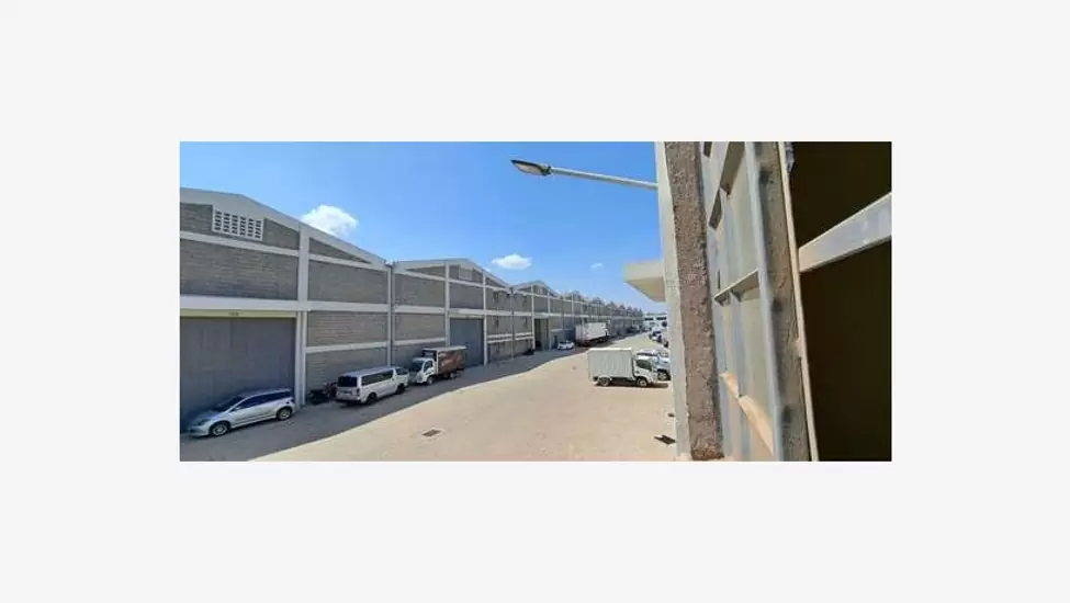 10,800 ft² Warehouse with Backup Generator in Ruaraka -